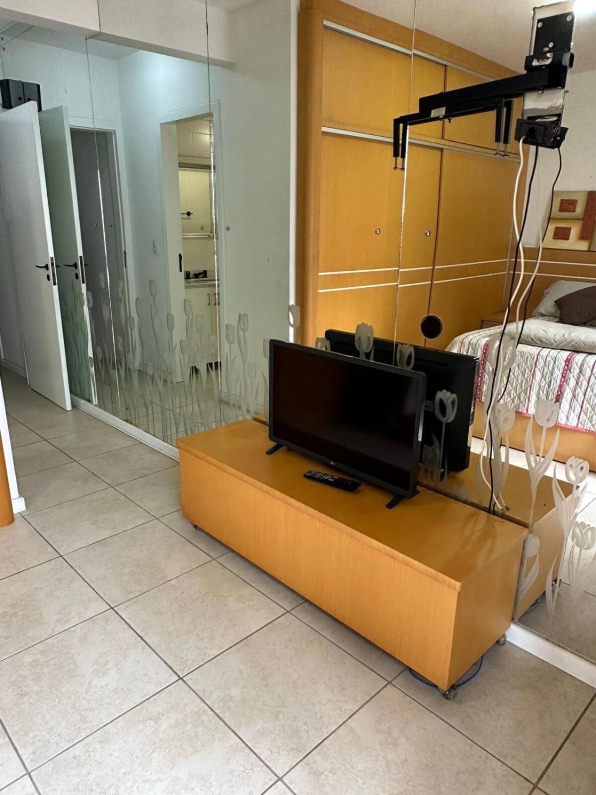 Apartamento Apto Grande A Poucos Passos Do Mar